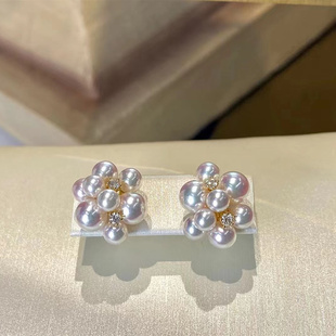 一对毕业的捧花耳环 3.5-6mm日本akoya海水珍珠 18K金配钻石镶嵌