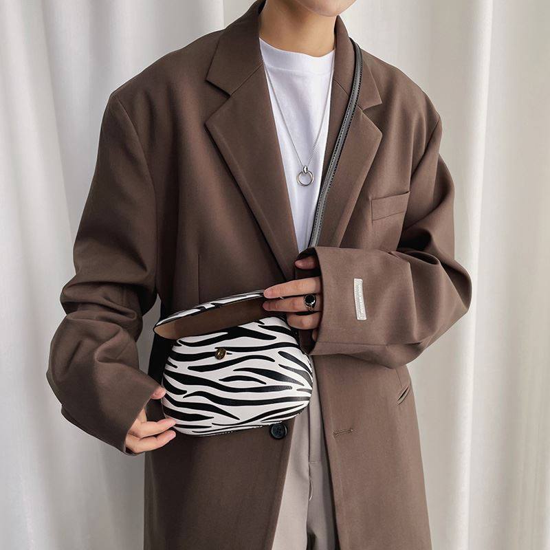 极简中性风男女翻盖小方包硬皮盒子包韩版街拍潮流休闲单肩斜挎包,箱包皮具/热销女包/男包,男士包袋,淘宝优惠券,粉丝福利购,淘宝优惠卷