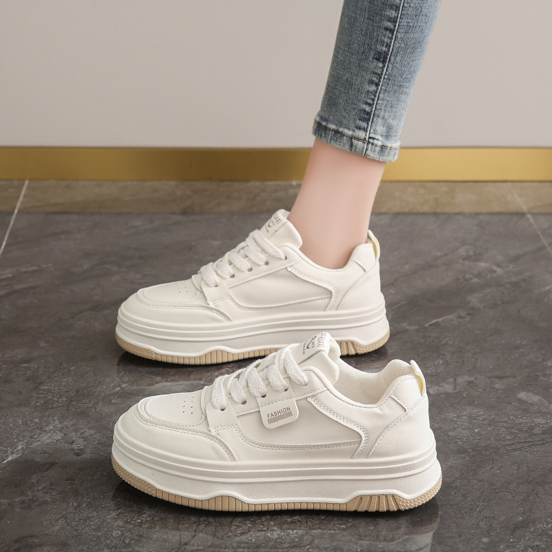 踩屎感34小码真皮平底防滑板鞋女