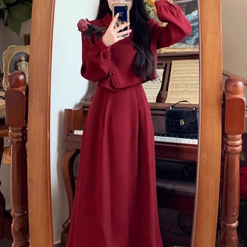 秋冬新款国风气质复古盘扣红色新中式上衣大码高腰连衣裙两件套装