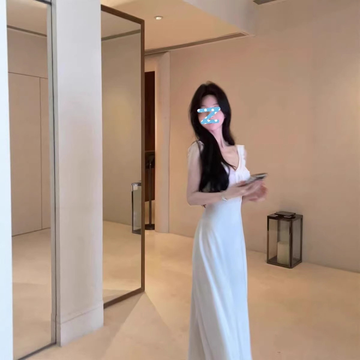 温柔风白色吊带露背连衣裙女2026夏季新款海边度假气质无袖长裙子