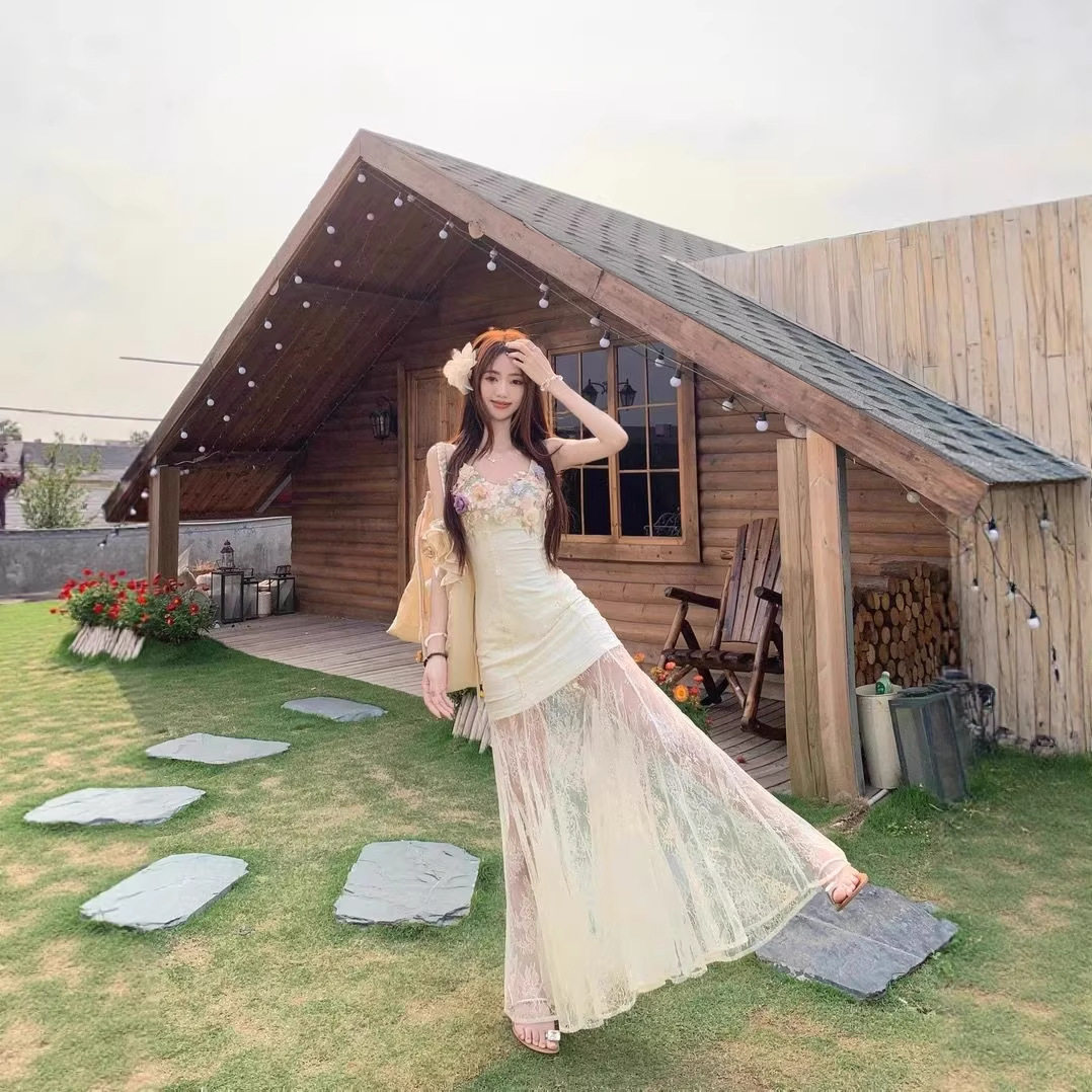 夏季度假风网纱吊带修身连衣裙女