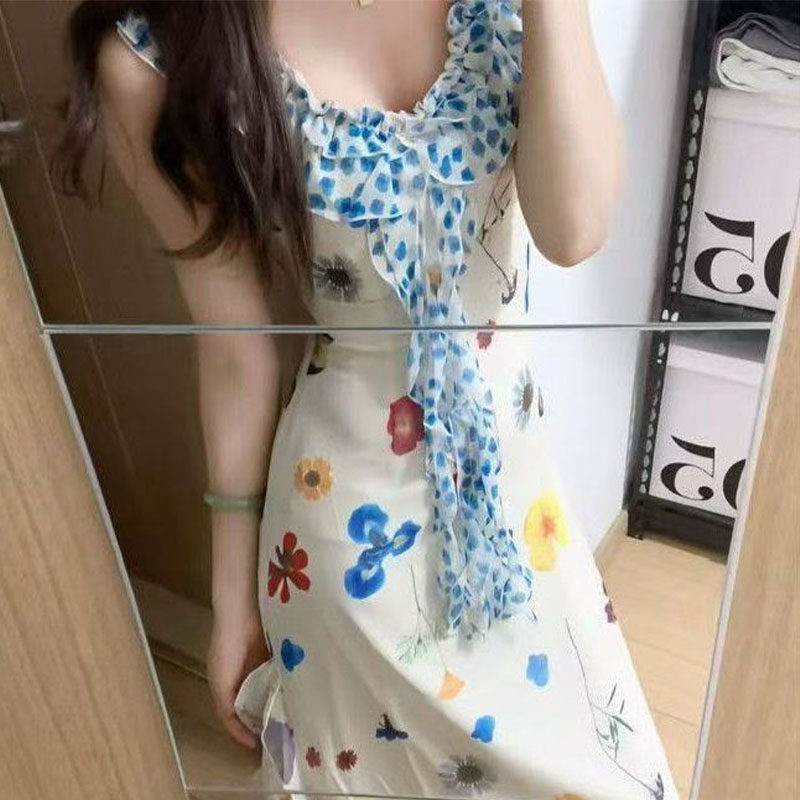 夏季法式V领碎花修身吊带连衣裙