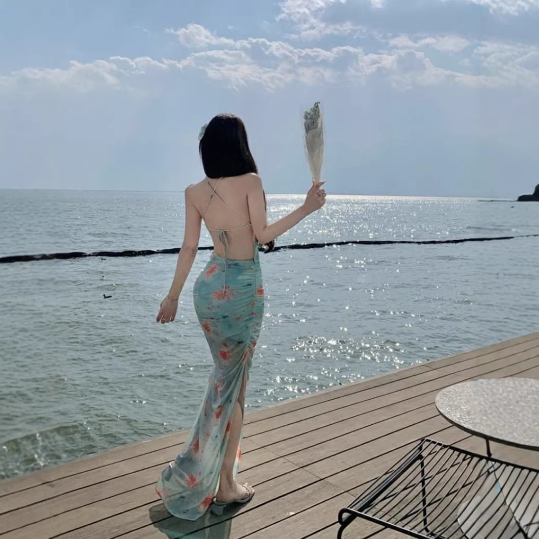 夏季性感碎花度假吊带包臀连衣裙