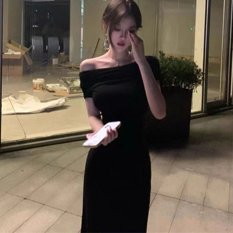 法式纯欲露肩一字领显瘦连衣裙女