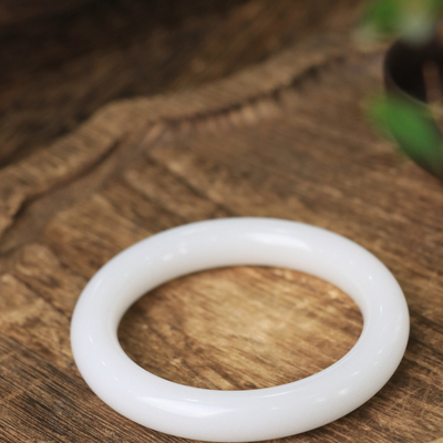 天然新疆和田玉羊脂级白玉56.7圈口手镯大气典雅古风男女手饰收藏