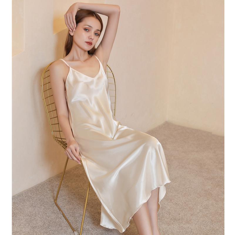 sleeping satin thin outside worn be can sling V-neck large