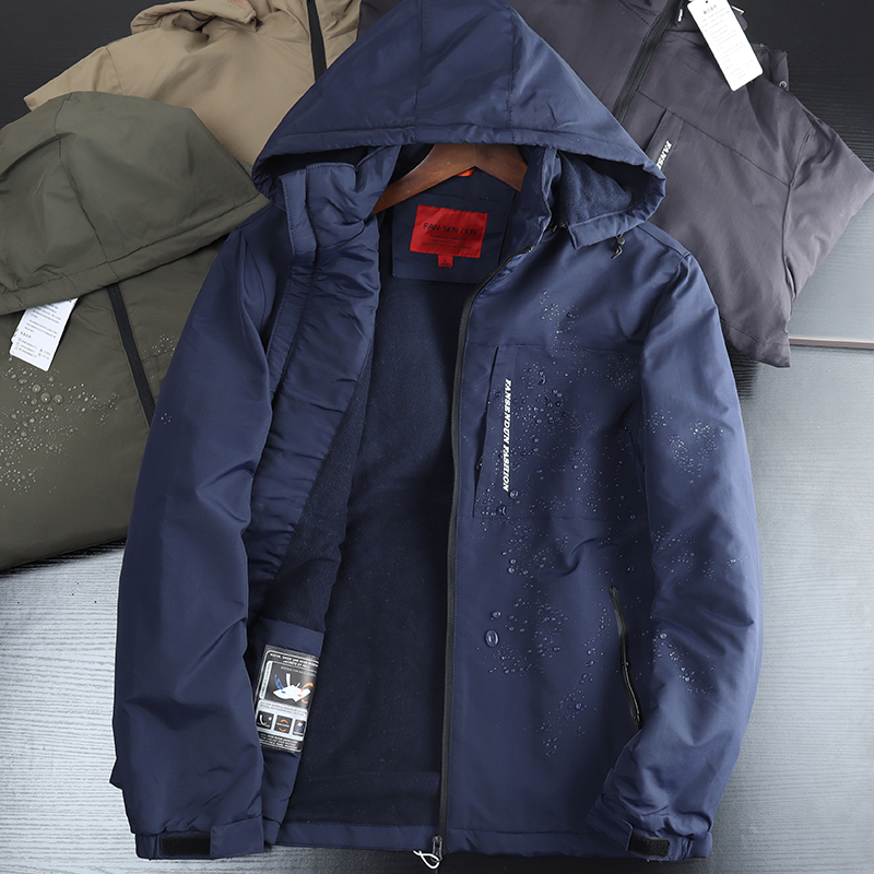 连帽防风防水加厚夹克冲锋衣