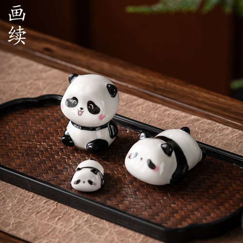 画续熊猫招财进宝茶宠摆件
