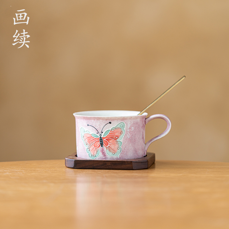 画续手绘粉绿蝴蝶咖啡杯