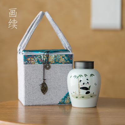 釉下彩手绘熊猫茶叶罐密封