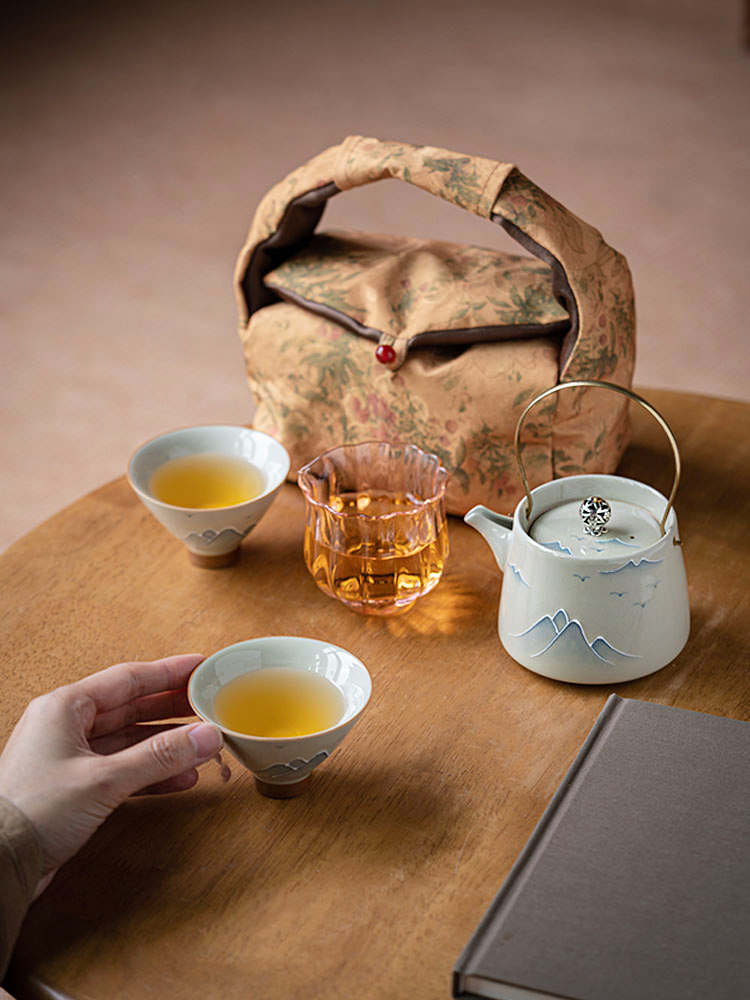 植物灰色手绘远山茶壶一壶两杯功夫旅行茶具手提式化妆袋布袋,餐饮具,旅行茶具,淘宝优惠券,粉丝福利购,淘宝优惠卷