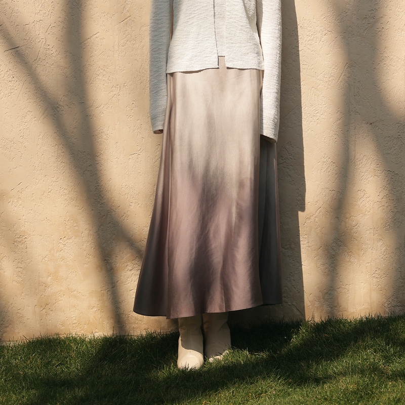 AIRIQI商场同款25春渐变晕染天丝半身裙垂坠感高腰长裙AH51BQ361