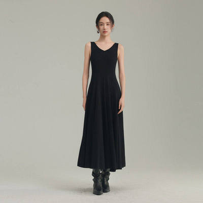 AIRIQI春季新款无袖A摆连衣裙