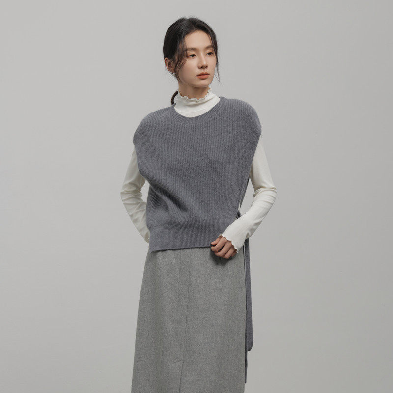 AIRIQI冬季新款简约静奢风圆领羊毛马甲无袖针织背心女AH44