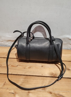 外贸出口鹿皮真皮女款圆桶休闲复古通勤单肩斜挎包