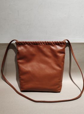 微瑕出口日本mei~si小羊皮软皮轻薄斜挎女包