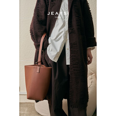 轻奢通勤头层牛皮水桶包