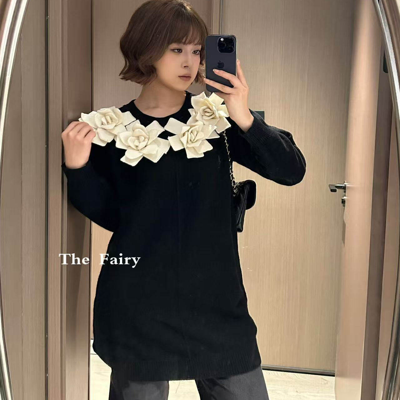 立体花朵黑白拼色针织连衣裙女2025年冬季新款打底衫宽松休闲热销