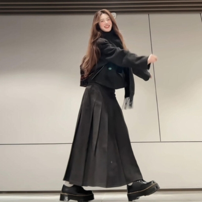 韩系黑色连衣裙子女秋冬2025新款小个子毛呢西装百褶半裙一套穿搭