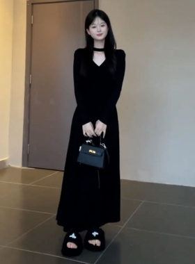 黑色长袖连衣裙子女装深秋初冬季2025新款韩系长裙入秋高级感穿搭