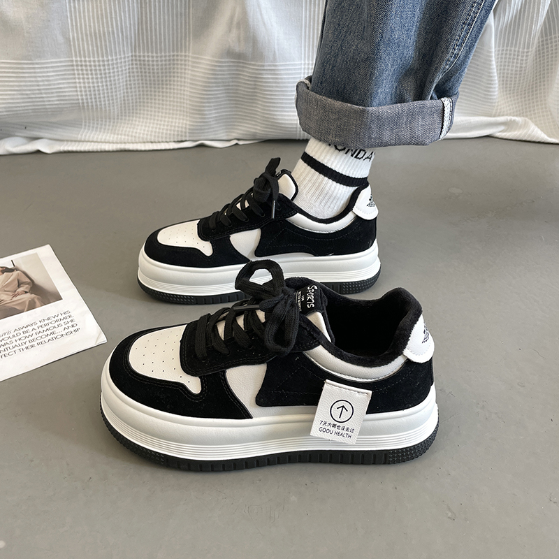 小白鞋女鞋2025年春季新款网红爆款板鞋女今年流行的厚底运动鞋