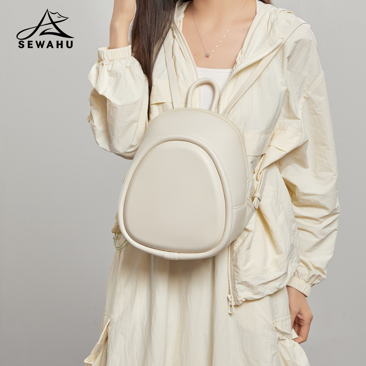 韩系通勤女双肩包高级感小众不撞款日常百搭简约轻奢小型皮质背包