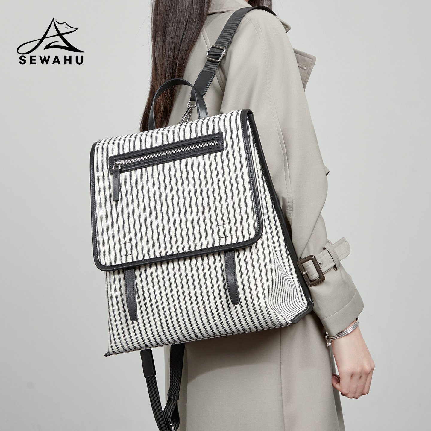 上班通勤女双肩包休闲小众不撞款单肩斜挎书包轻便大容量电脑背包