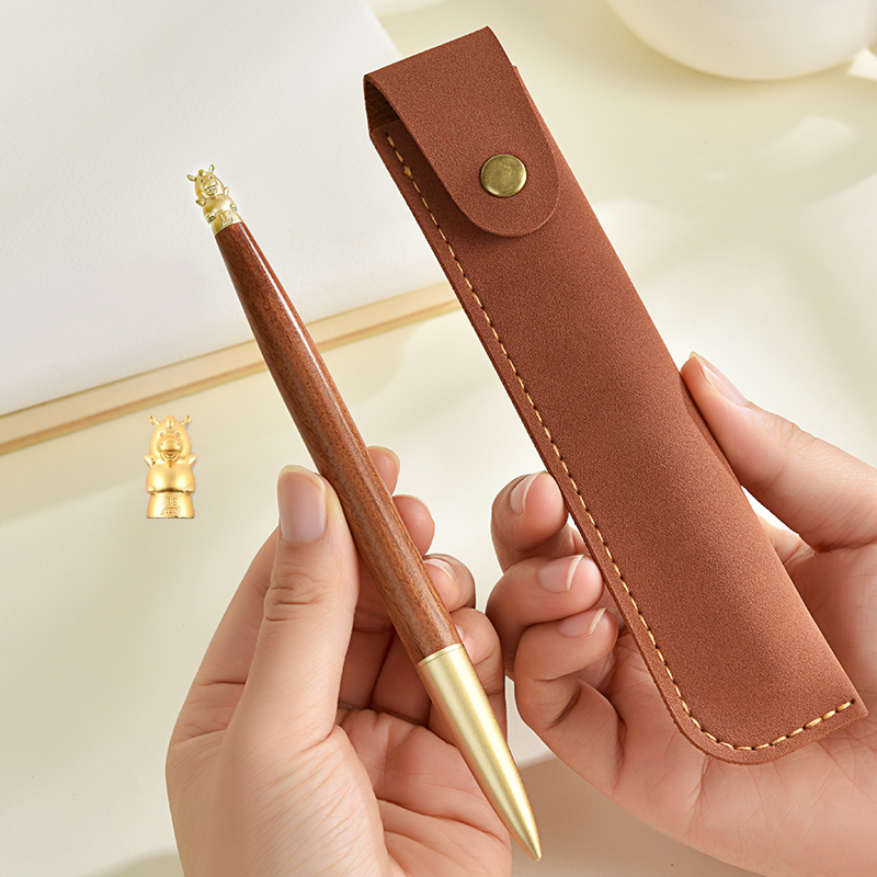 免费刻字蛇年创意小礼物檀木笔