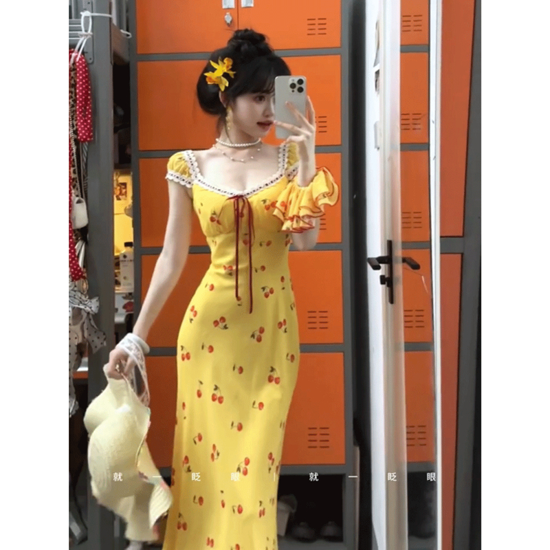 海边度假风蕾丝花边小樱桃碎花裙