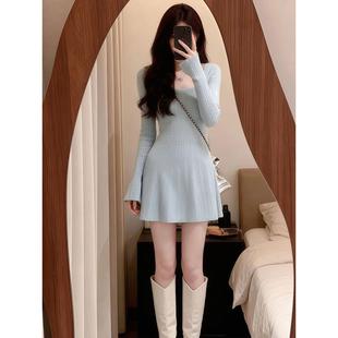 高级感长袖修身针织连衣裙女蓝色A字收腰显瘦气质内搭打底短裙冬