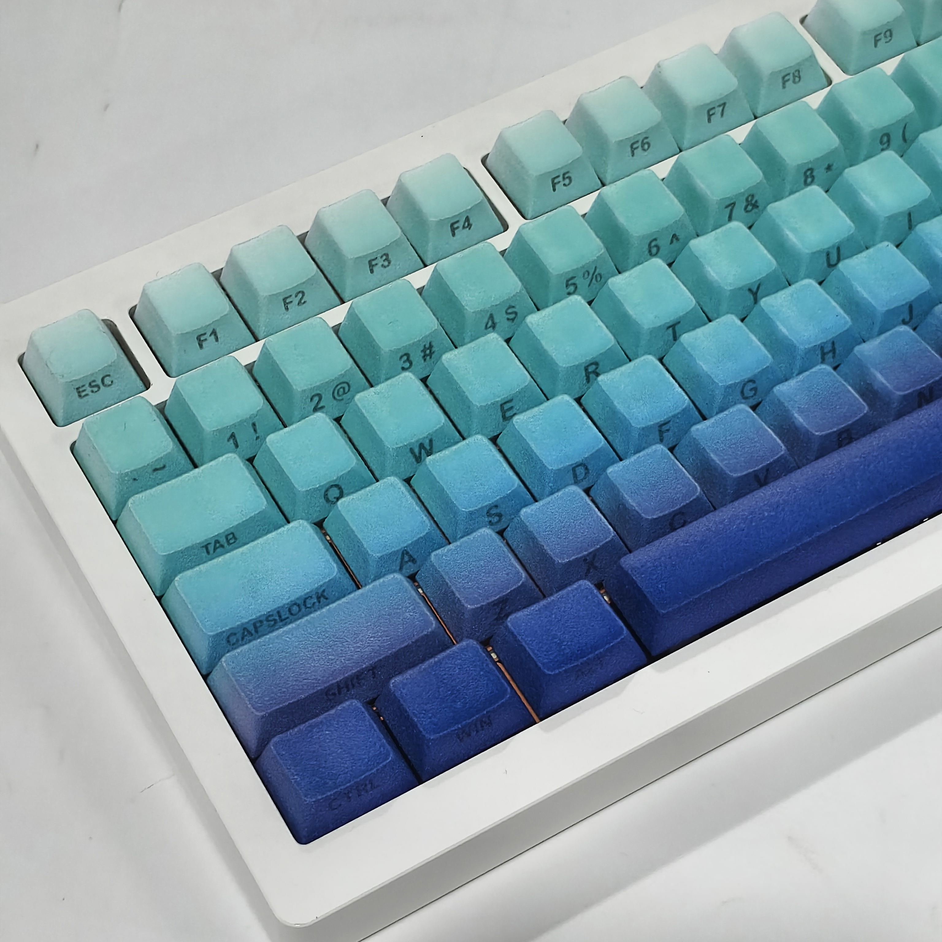 渐变侧刻透光机械键帽毛茸茸夜魔wooting60he个性客制化迈从ace68