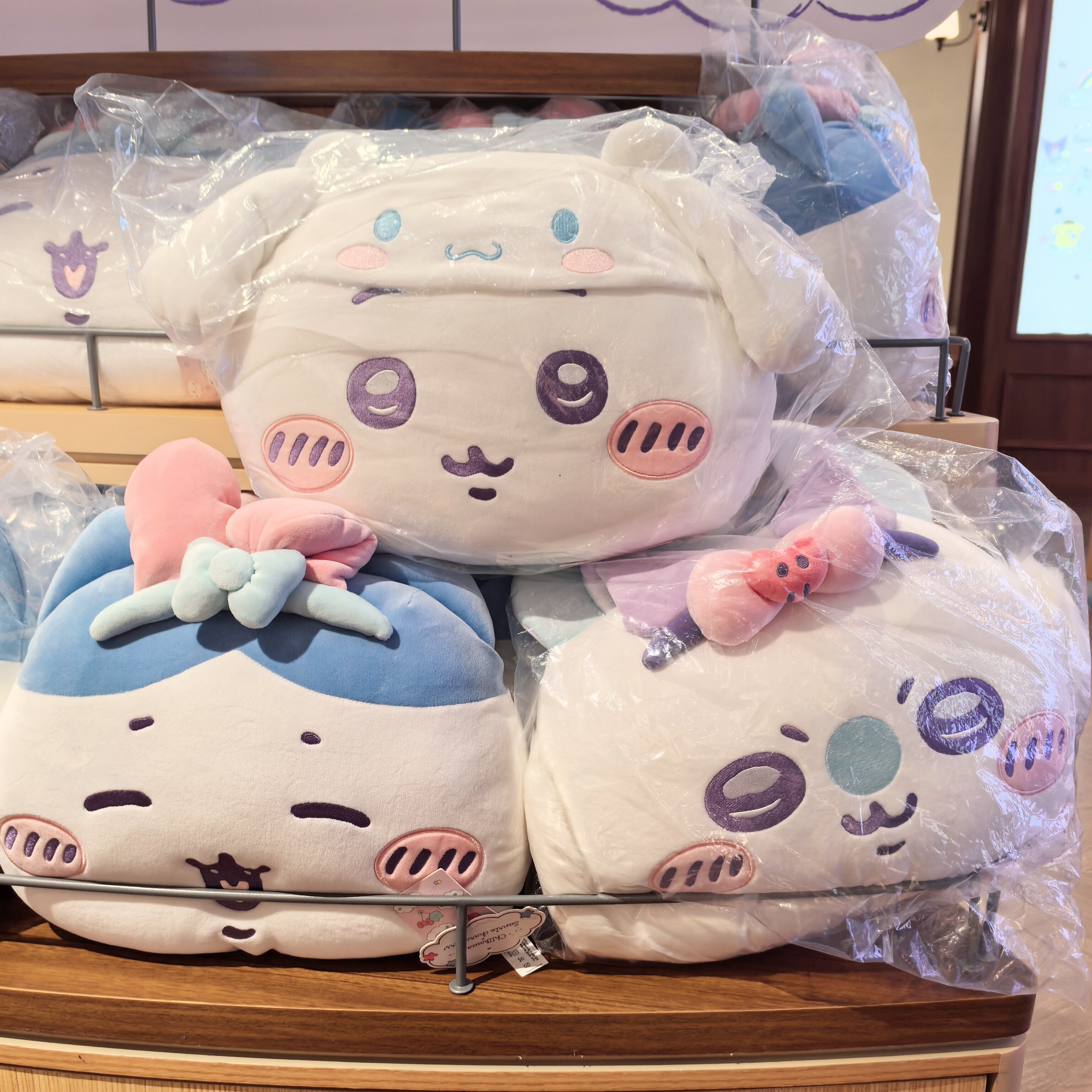 MINISO名创优品ChiikawaX三丽鸥系列头型抱枕38cm-吉伊乌萨奇公仔