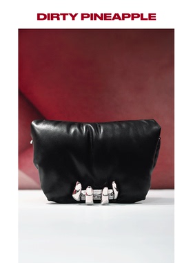DIRTYPINEAPPLE黑色小羊皮手拿包斜挎包