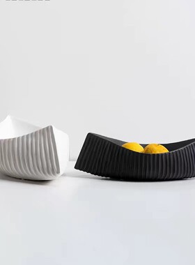 轻奢高级感白色树脂果盘桌面摆件