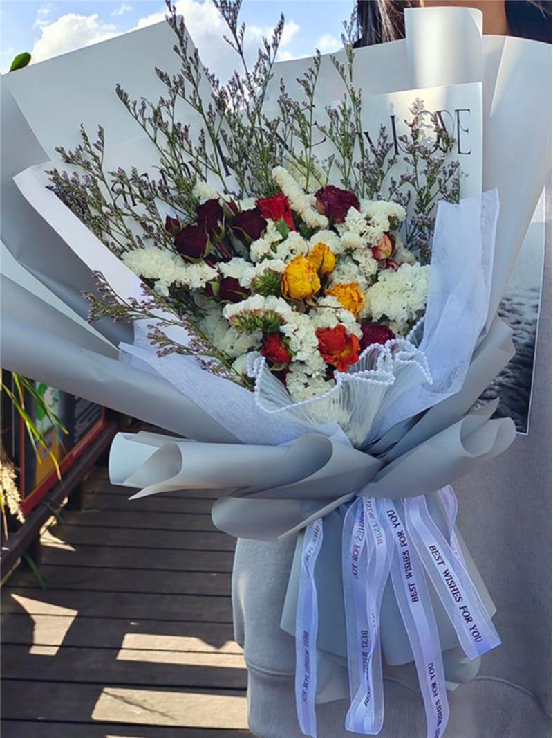 成品混搭创意大干花花束包装送人女朋友闺蜜生日礼物高级感满天星
