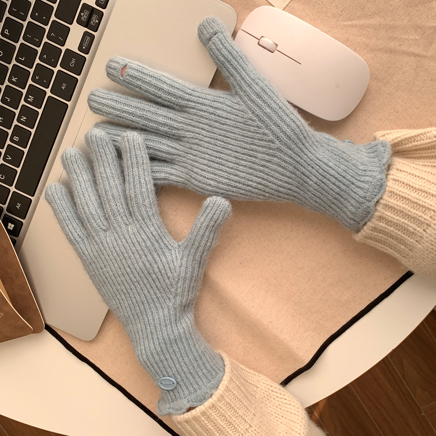 可露指手套帽子围巾三件套