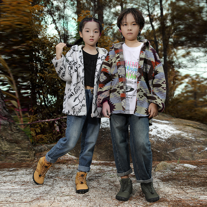 冬季儿童五指户外防泼水雪地靴