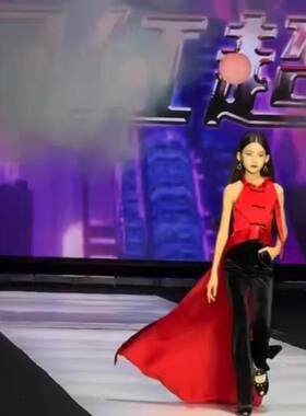 2026新款女童模特走秀演出服