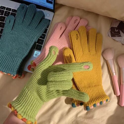 2025年爆款保暖漏指手套
