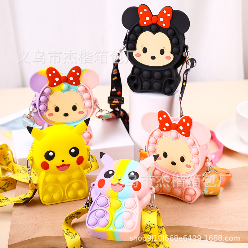Mickey Minnie Mouse Anime Figure Popping Its Messenger bag P