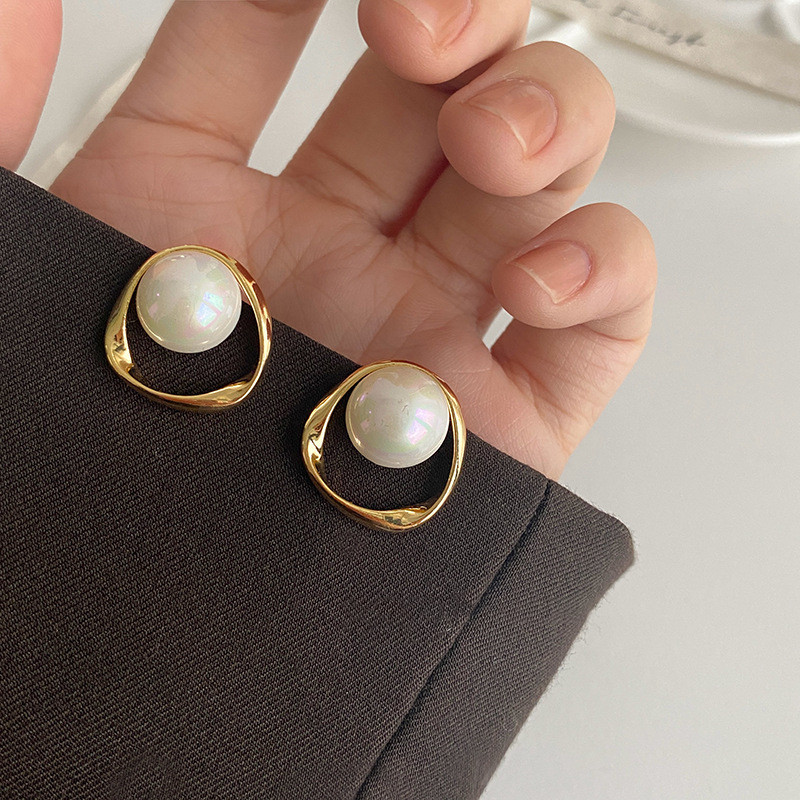 Imitation Pearl Earring for Women Gold Color Round Stud Earr