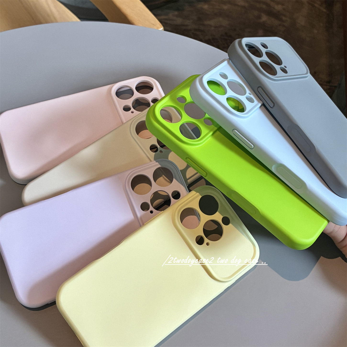 大视窗纯色触控全包17淡紫色雾霾蓝灰纯色16pro浅粉淡黄新款简约厚实硅胶亮绿软壳13pro/14PM15PRO情侣手机壳