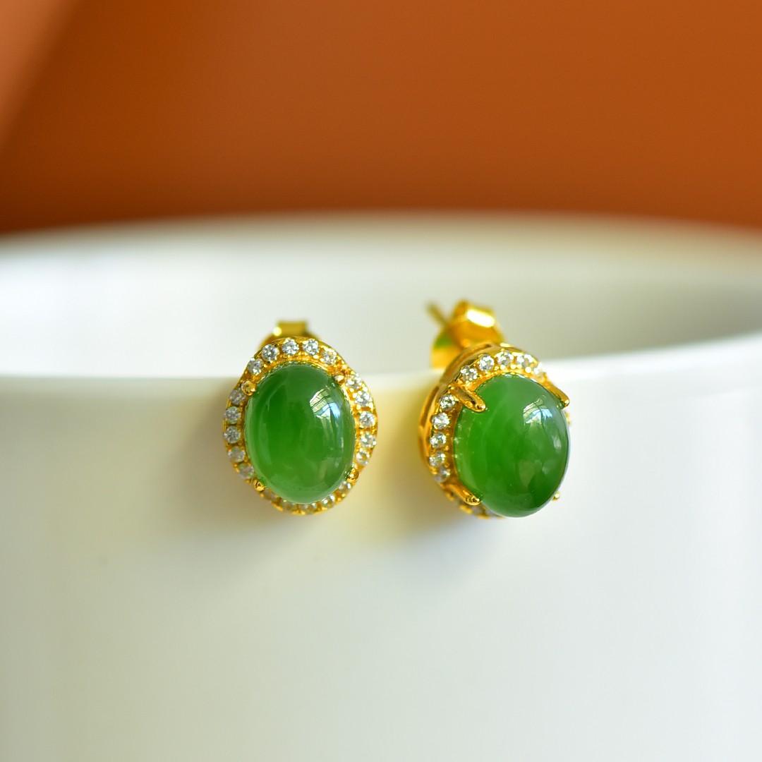 S925银镀18K金镶嵌天然新疆和田玉碧玉耳钉女款时尚小众轻奢饰品