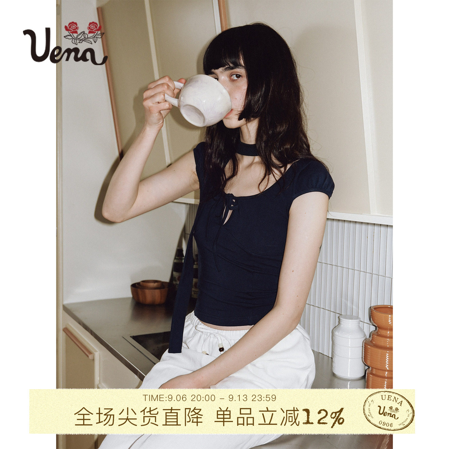 Uena胸前绑带泡泡短袖大圆领T恤图片