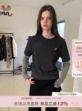 【巴顿庄园】Uena深灰色字母刺绣假两件拼接条纹长袖圆领针织T恤