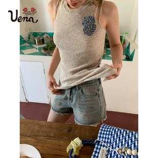 Uena燕麥色后背鏤空不規(guī)則下擺雙肩帶圓領吊帶背心女 花顏拂露
