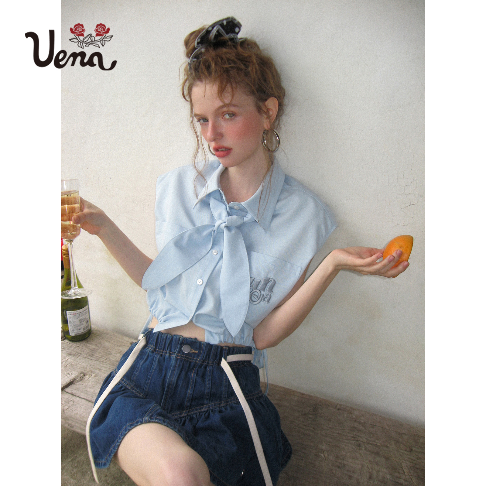 【雾月迷航】Uena蓝色字母刺绣下摆抽绳短款宽松无袖衬衫附领带女
