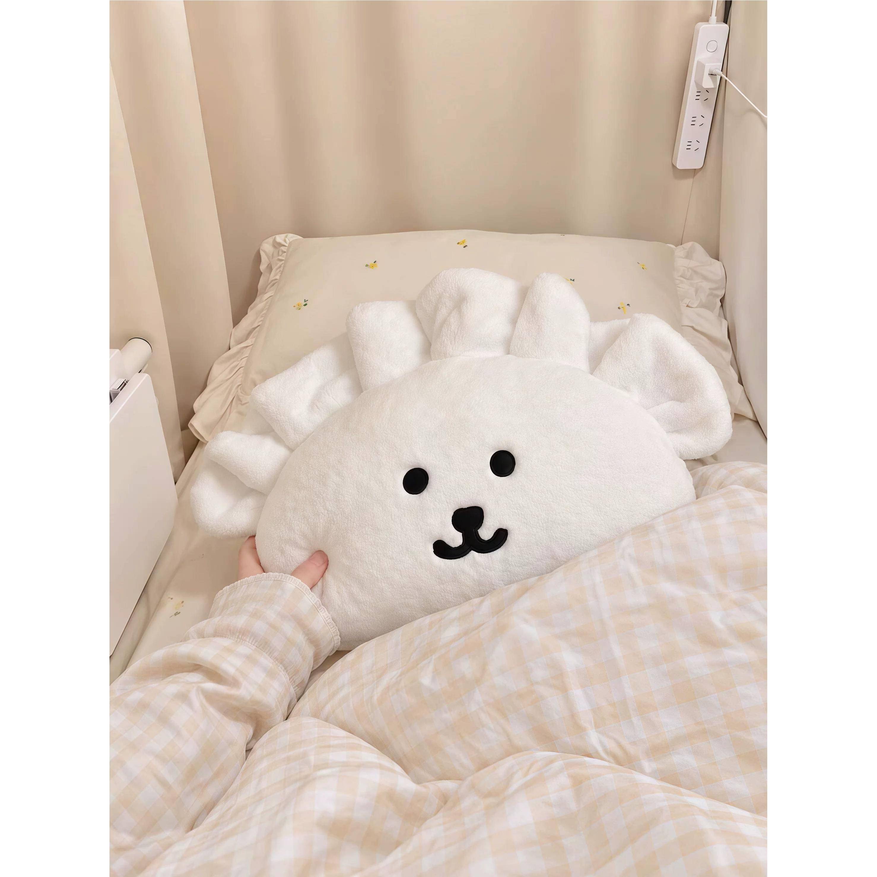 宿舍女生专用自嘲熊水饺毛绒抱枕