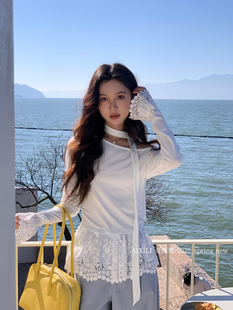 爱西里早春新款 韩系斜肩拼接花边飘带挂脖假两件收腰显瘦上衣衬衫